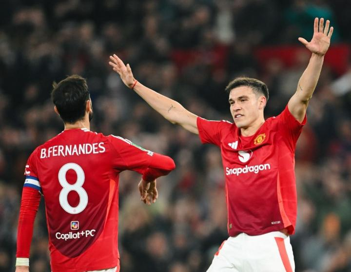 昨晚英格兰打乌拉圭，我才意识到乌加特也是乌拉圭人啊。乌拉圭有巴尔韦德+乌加特，这