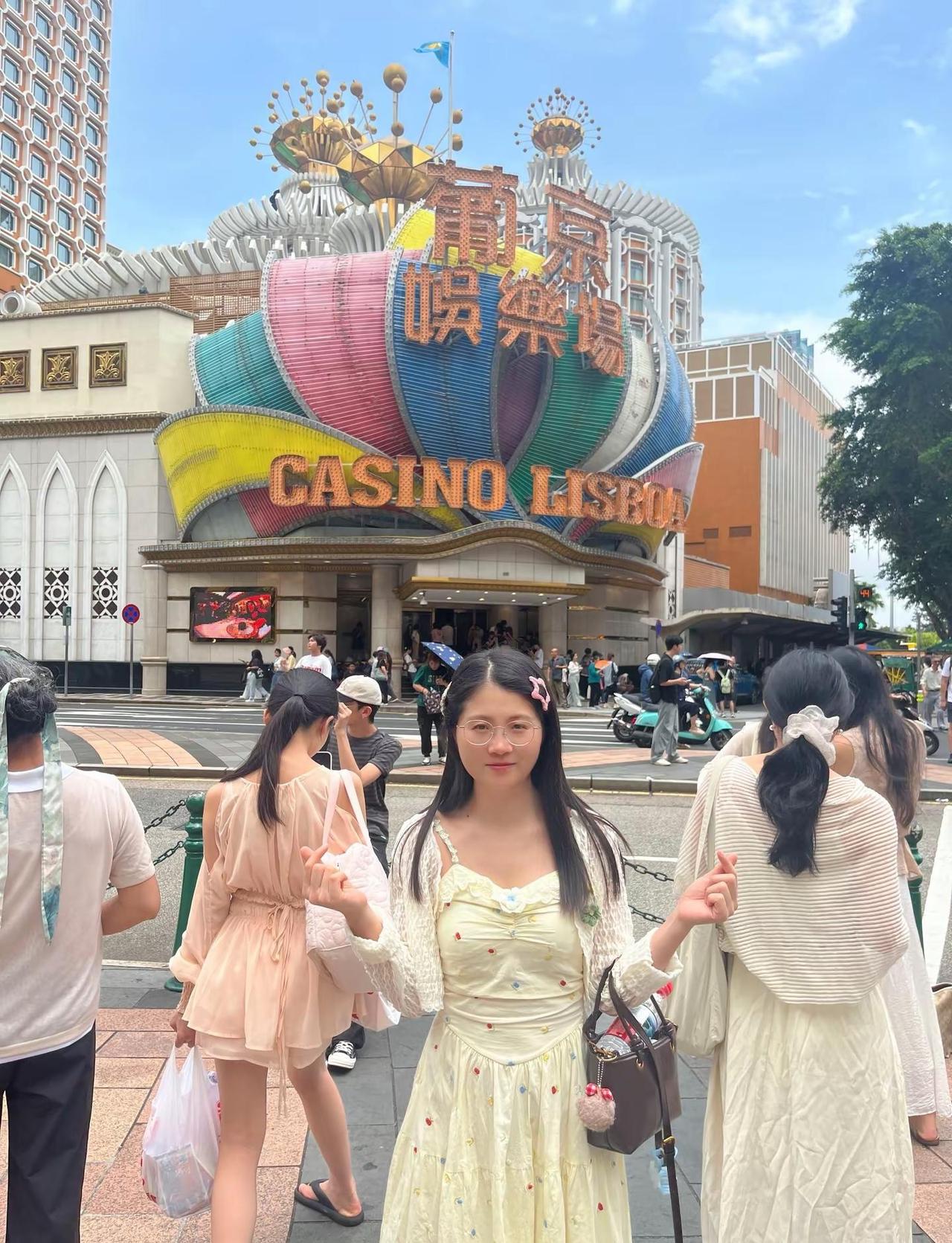 我想问问19点广州南到深圳北的票都谁抢了我是一张都抢不到啊  我的老天奶啊啊啊啊