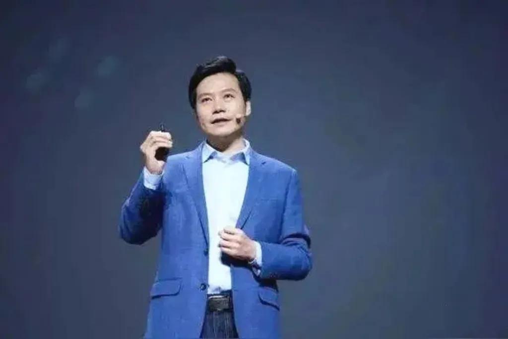 2025年9月15日，雷军宣布小米17系列本月发布，直言“产品力跨代升级，全面对