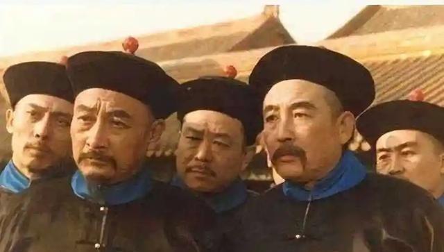 1861年11月2日夜，肃顺在密云行馆被秘密逮捕。被捕时，肃顺被捆绑住双手双脚如