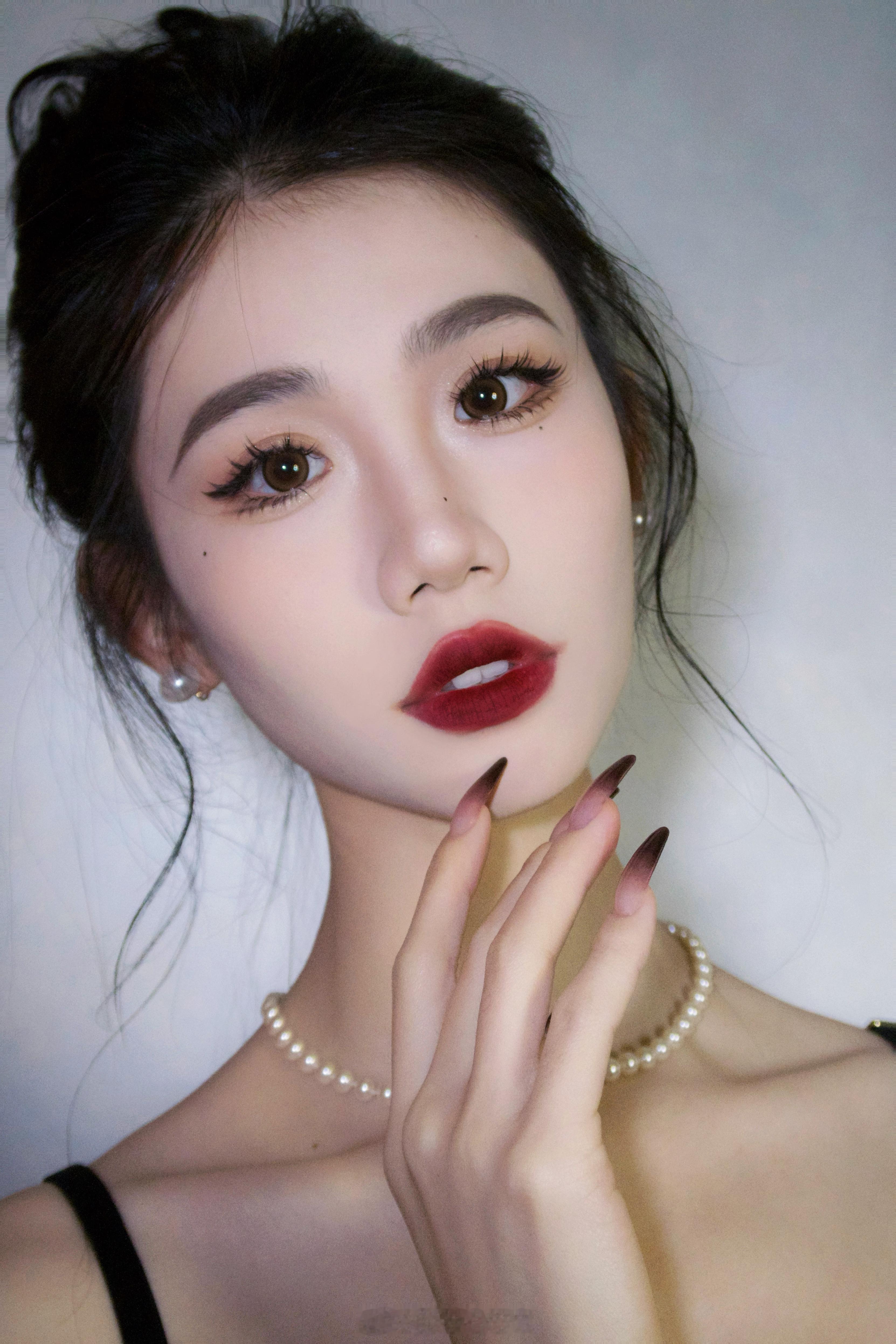 明天发这个妆教 红唇妆容 🉑跨年妆[色] ​​​