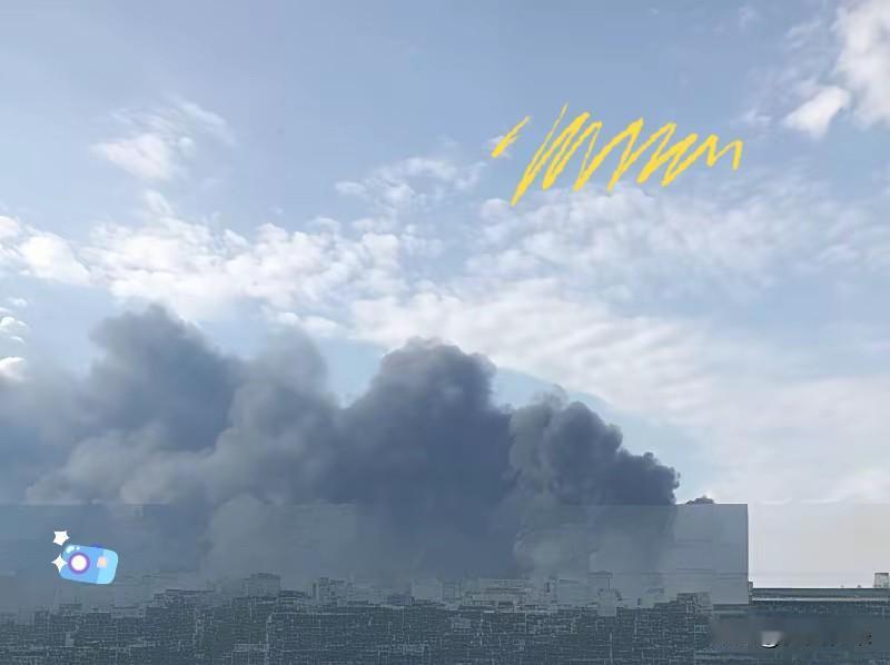 乌克兰无人机袭击刻赤渡口：有人员遇难，轮渡暂停运营

6月21日凌晨，乌方无人机