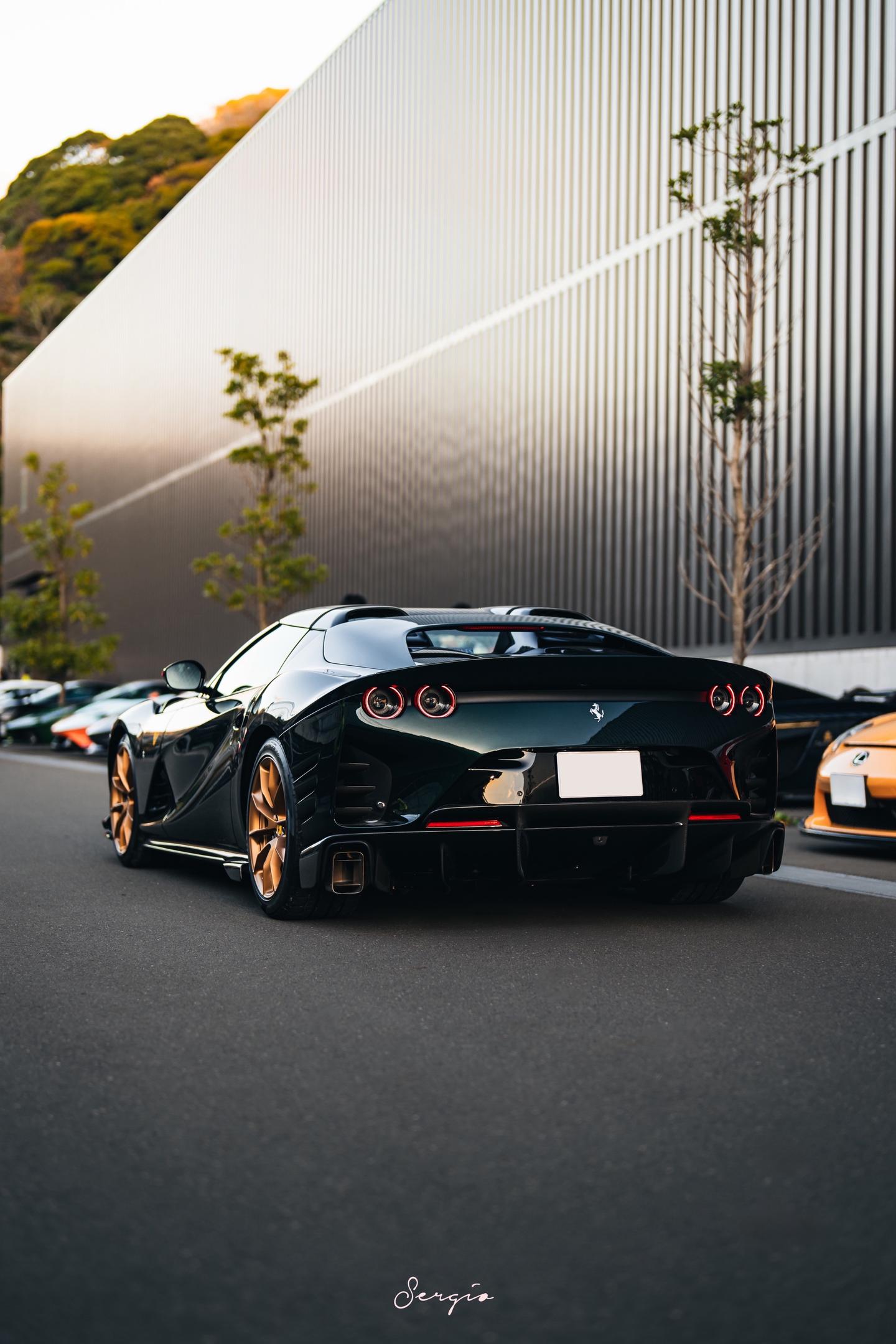 绿色金轮的812CA你们喜欢吗。Bososai时法拉利展区的一台812...