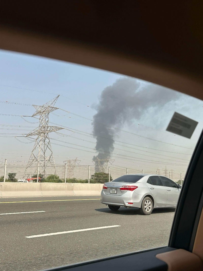 #中国乘客迪拜航班备降十小时才入境#【连线原计划飞往迪拜国际机场的中国乘客：备降