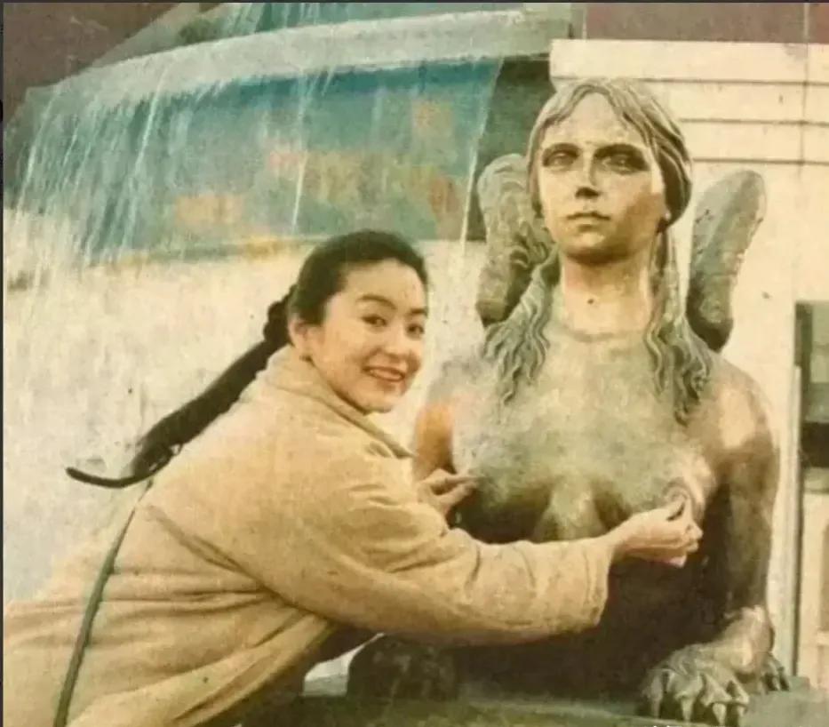 台湾第一美人，这动作也太不雅了吧？