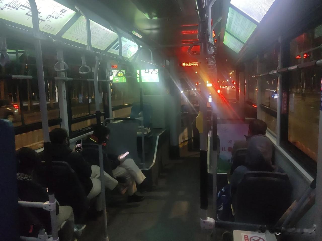 20250319我的行走札记

2025年3月19日晚21点24分，夜己深，人静