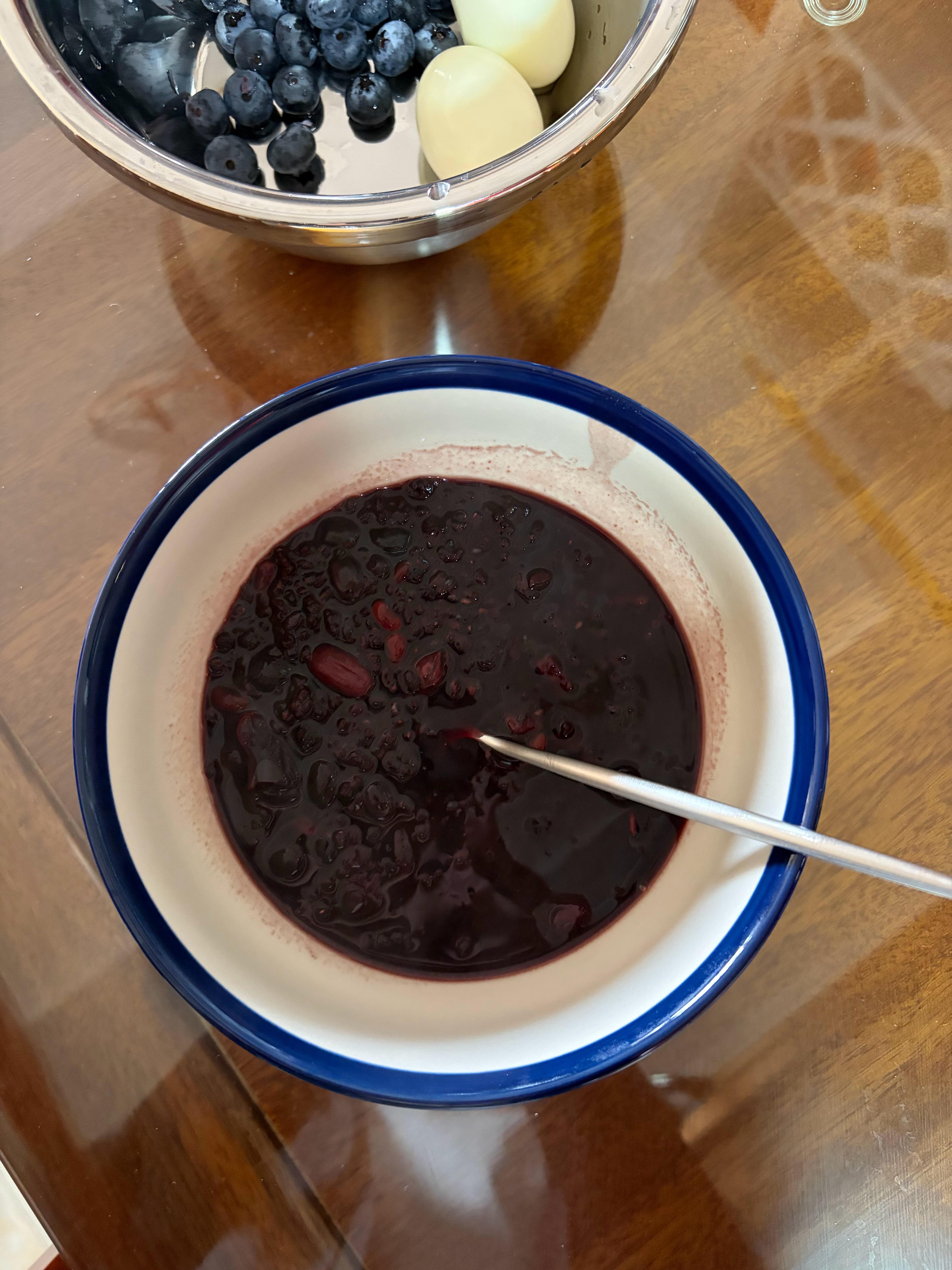 今天依旧是黑米粥早 