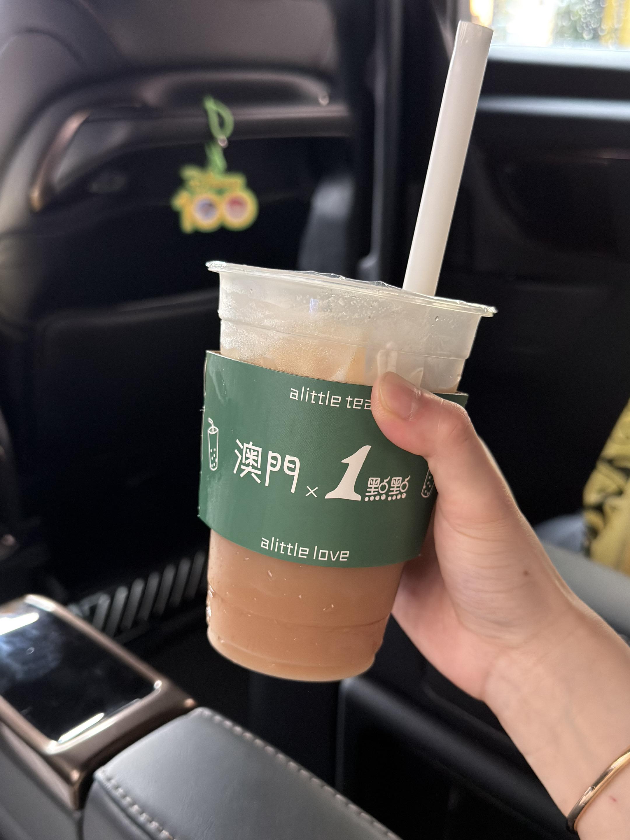 恶意像潮水一样涌来。但我还是喜欢你🫶