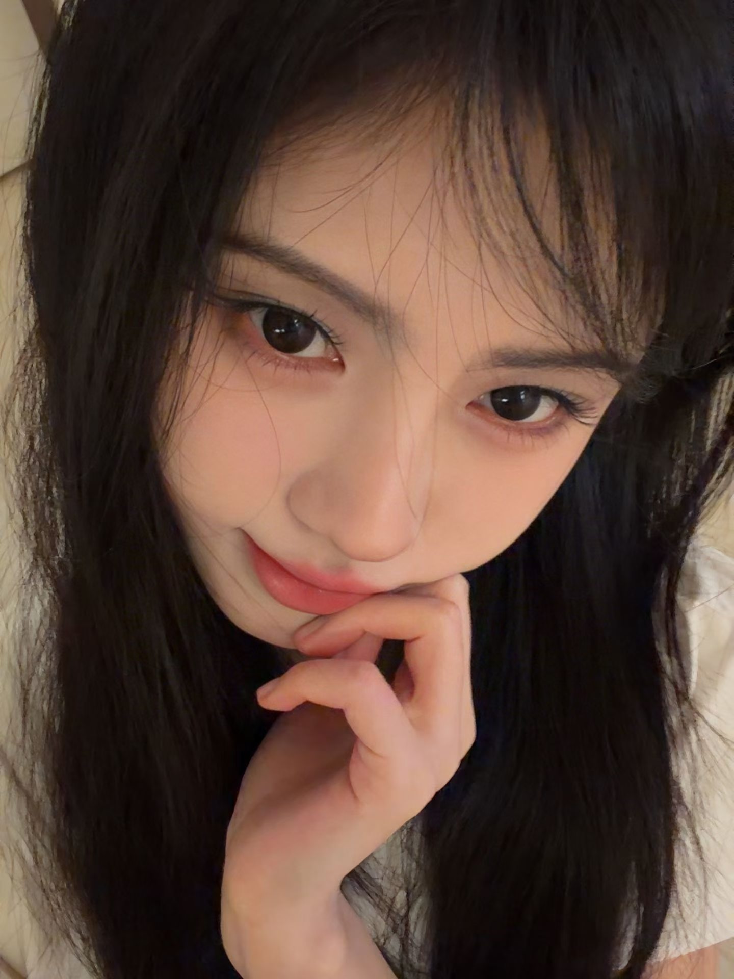 鞠婧祎千香  jjy鞠婧祎露芜衣 小猫呆呆的 跟你一样^⌯𖥦⌯^੭