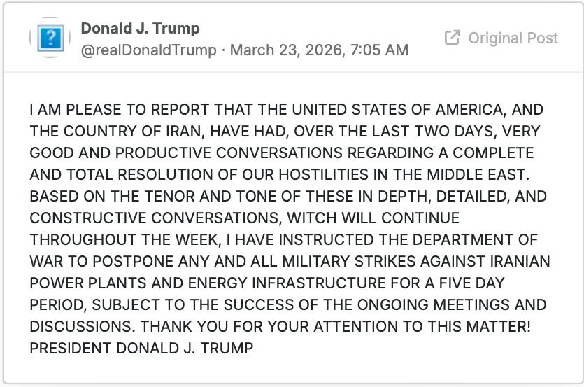 特朗普是北京时间19点05分发的那则帖子。19时23分的帖子是改了之前帖子中的一