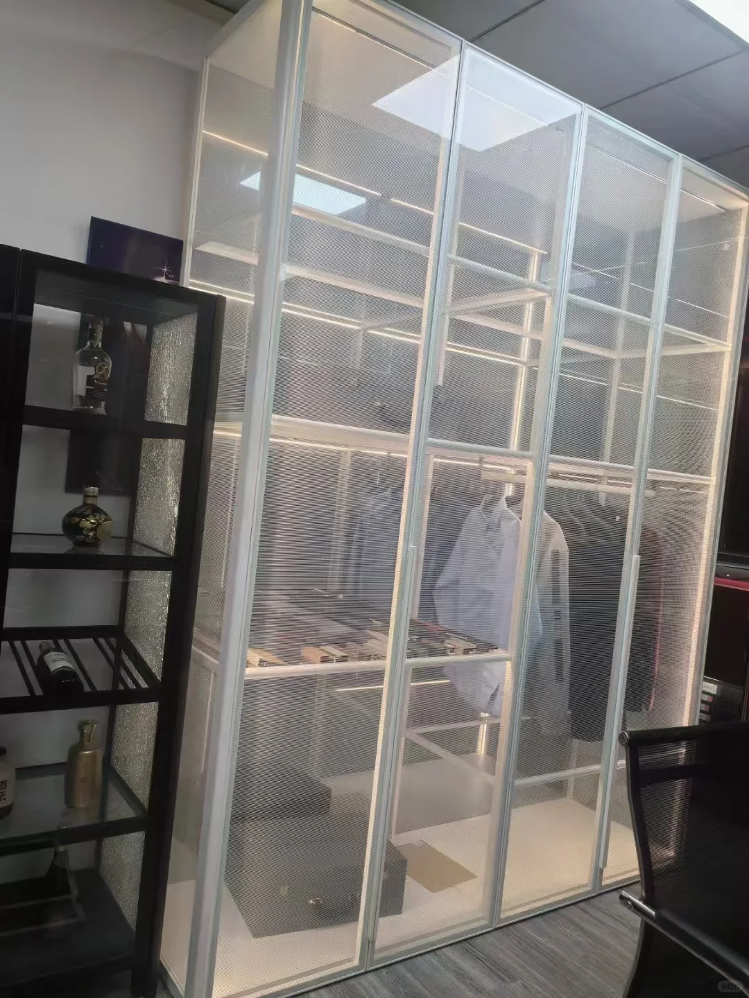 你们要的夹丝玻璃柜