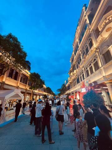 福建人天生自带生意雷达 福建人做生意真的不简单，他们天生敏锐，能抓住每一个商机。