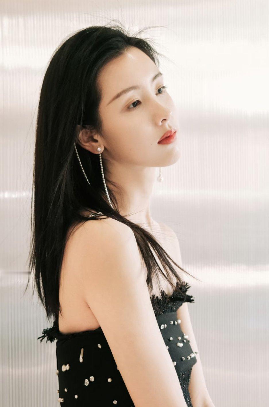 陈都灵的一组美图～ 