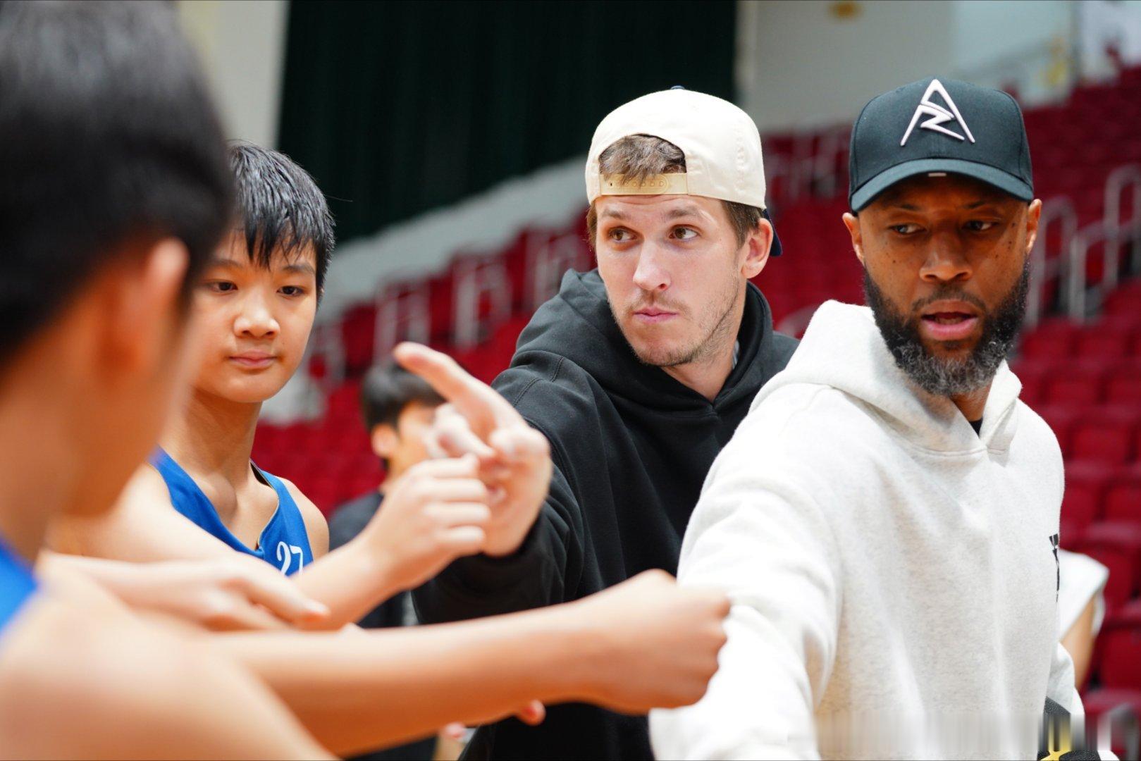 NBA 球星 再次訪港🔥🏀✨由香港金牛同准者合辦嘅交流活動🤝今日喺修頓圓滿