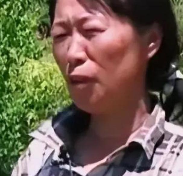 2006年，黑龙江一女子睡觉时，一条大蛇钻进了她的被窝，女子心软没把它赶走，谁知