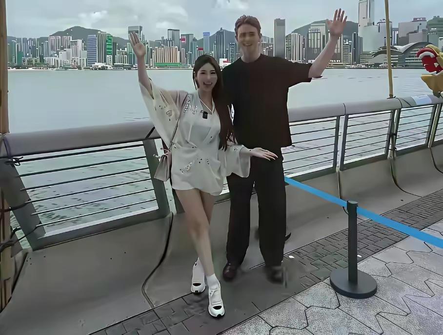 又是外来的和尚好念经，媚外什么时候能停止。