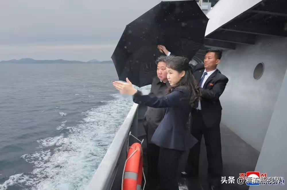 不得不说，小公主举止是越来越有范儿了 