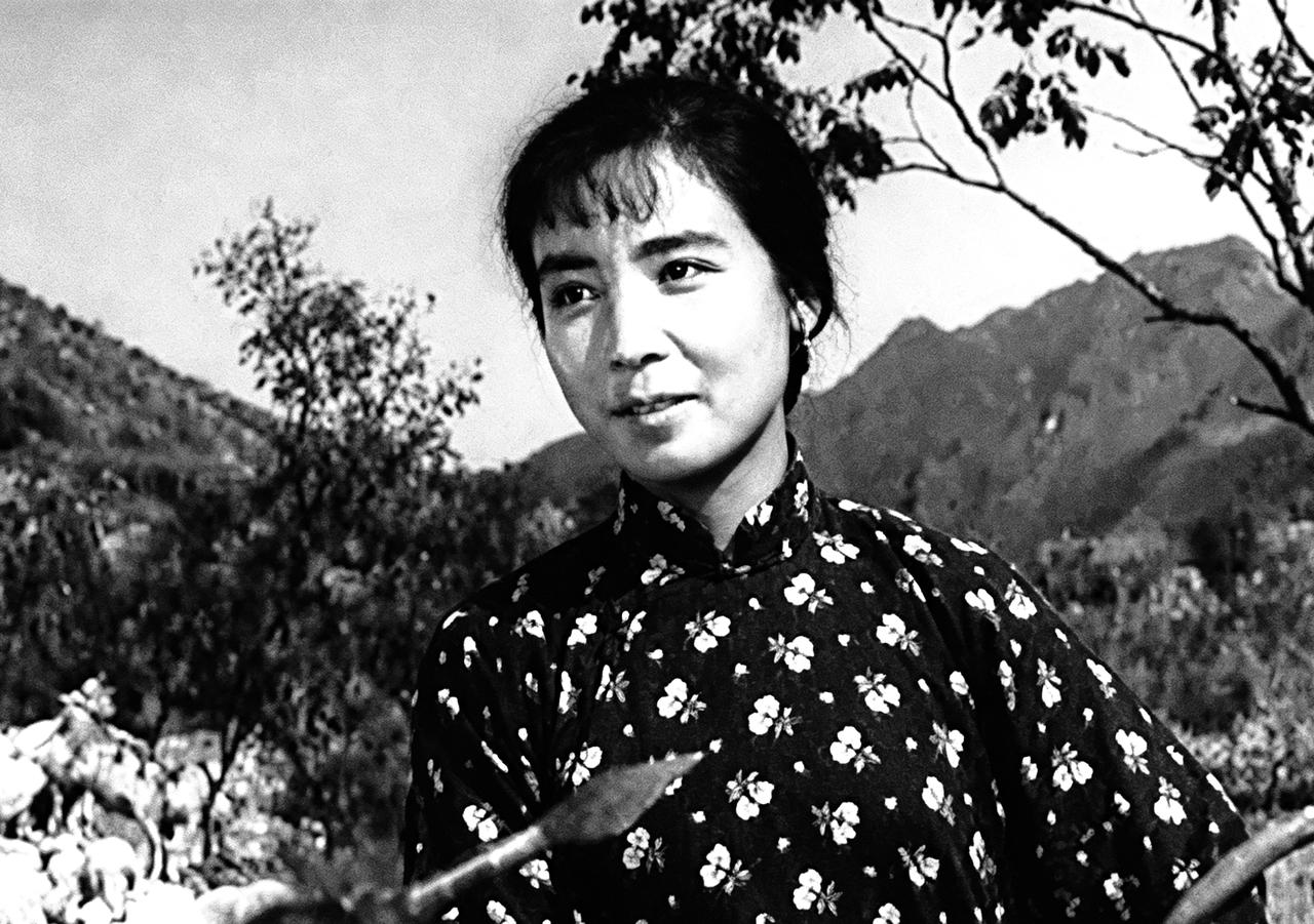 王云霞（1927年—2018年）在电影《粮食》（1959年）中饰演秀兰

在经典