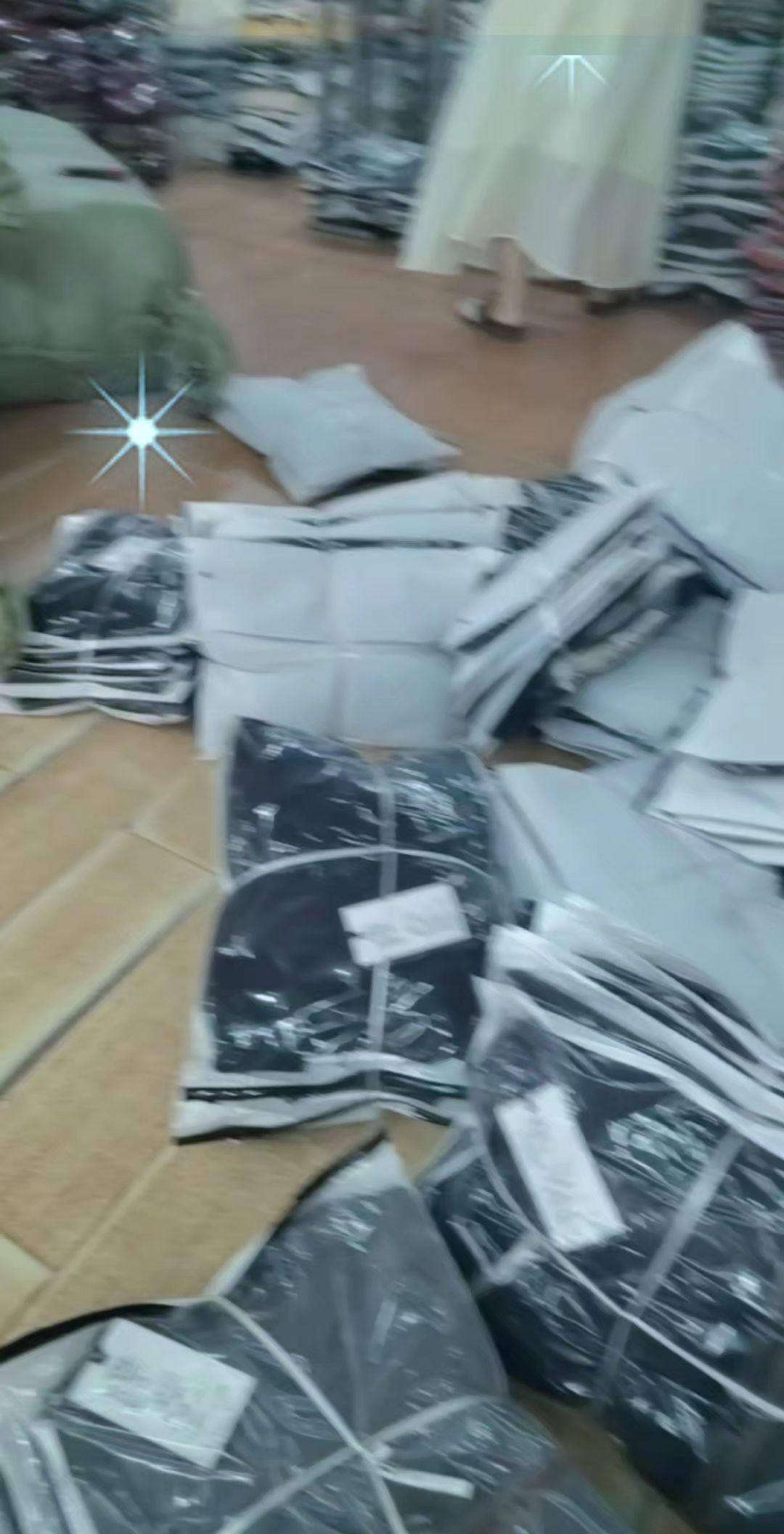 一个女人，天天除了上班，就是发抖音，闲时喜欢喝点酒，你猜她是一个什么样的女人…