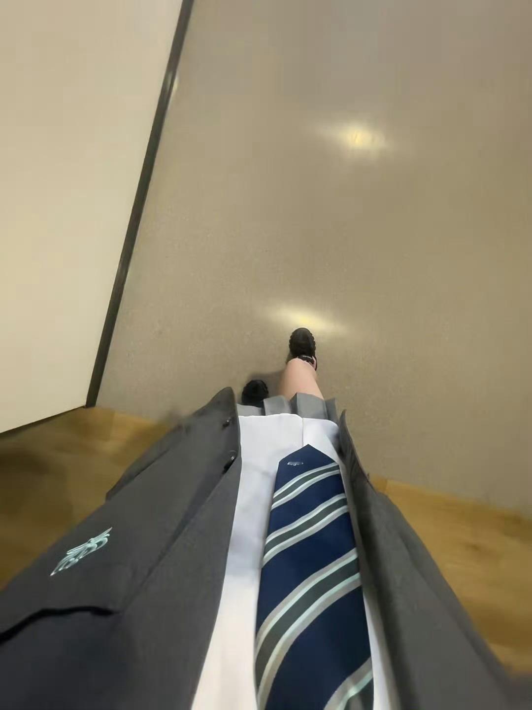 今天是女大 ​​​[顶] ​​​