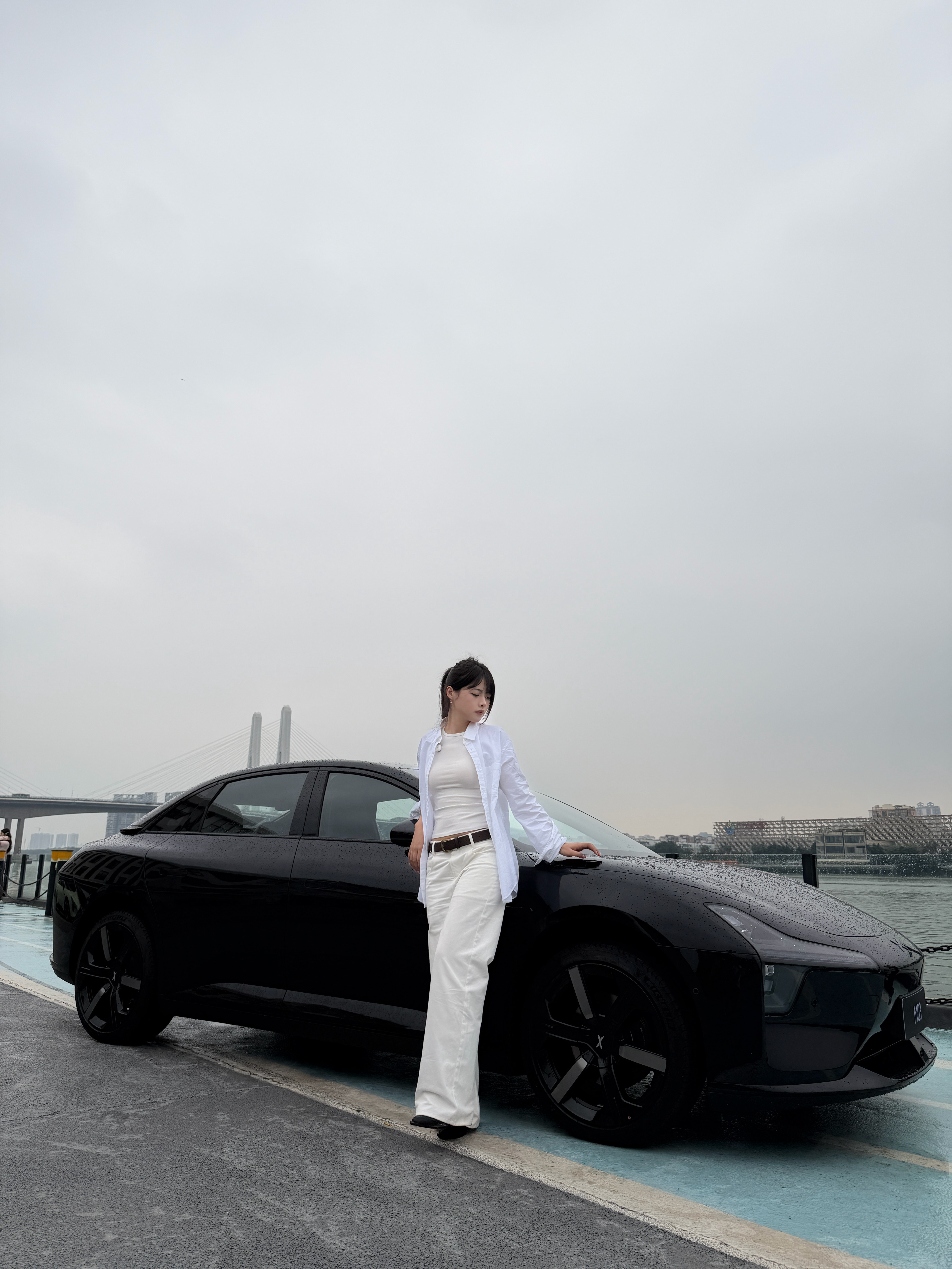 刚拍完，我应该算是最晚一批试驾到MONA的了吧对我来说最明显的升级就是坐垫加长和