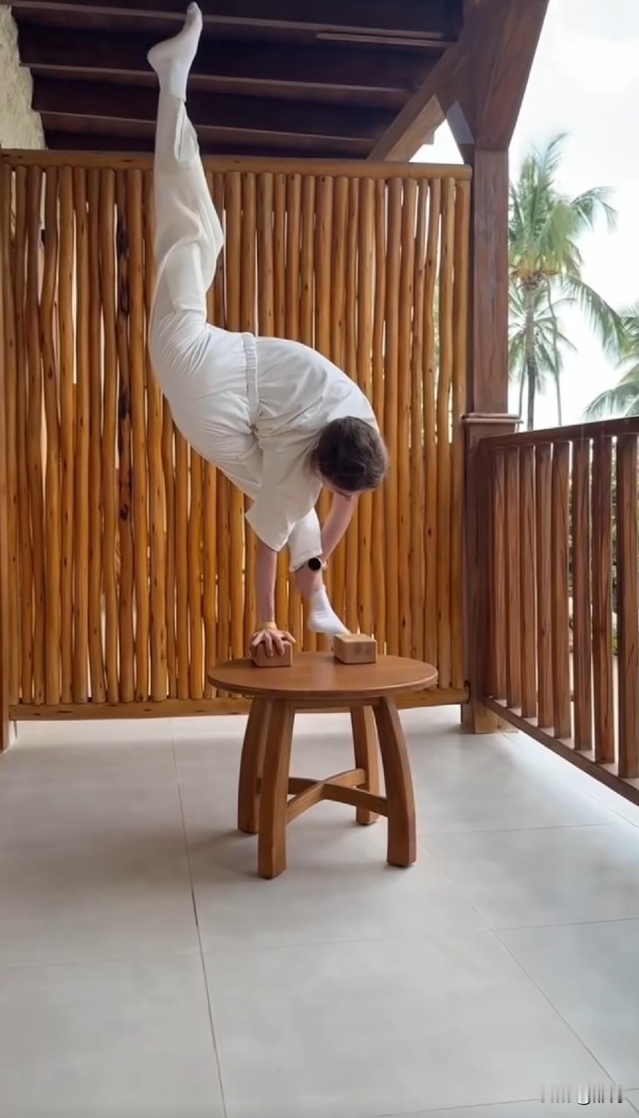 厉不厉害不知道，但是腰绝对不会痛，舒服
