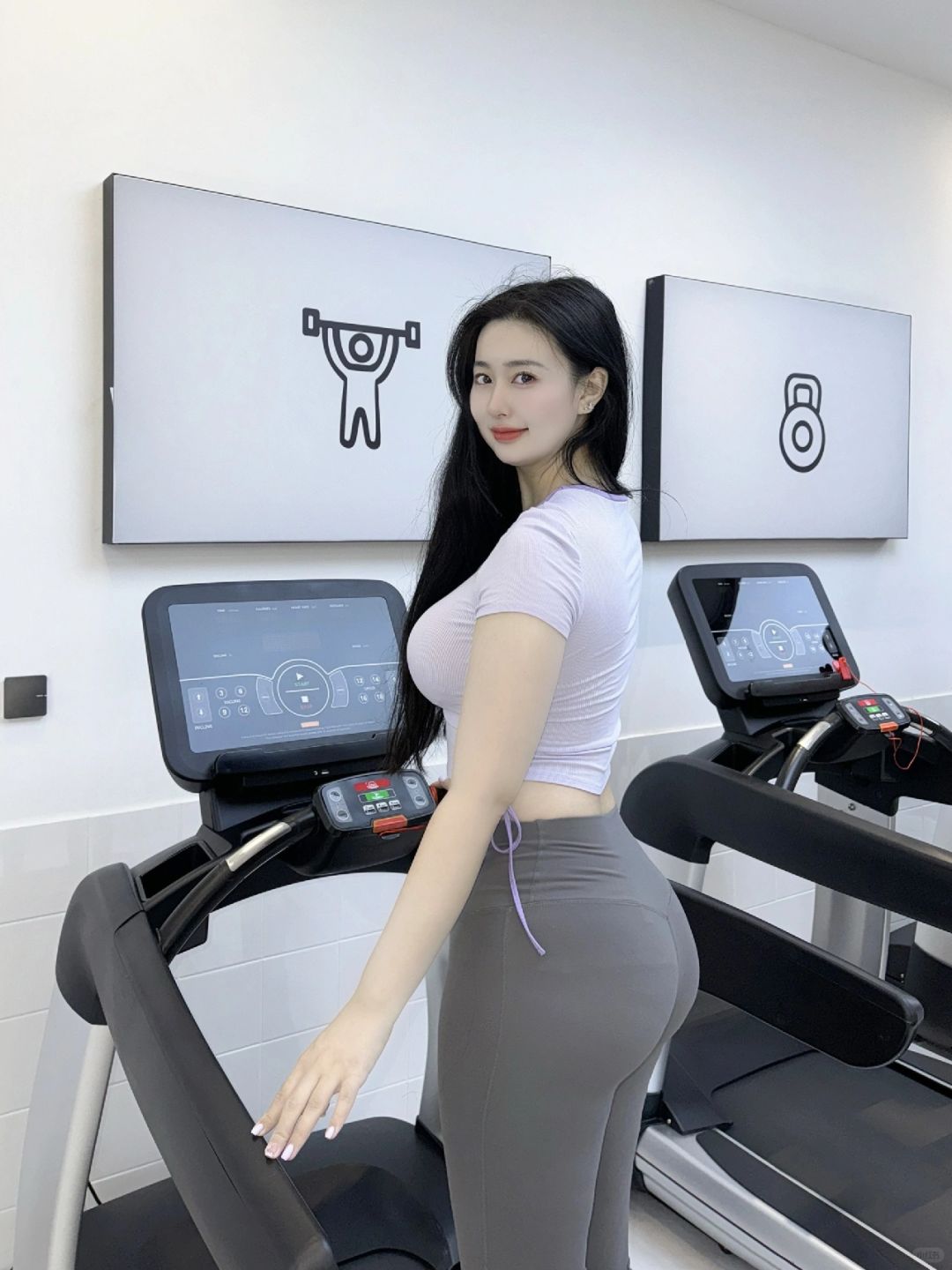 动起来更有趣 游泳健身 因为热爱所以坚持 撸铁女孩 健身女孩
