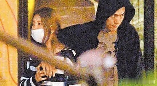 愿韩女都有裴秀智看男人的眼光19岁和盛骏传绯闻21岁和李敏镐恋爱24岁和李栋旭恋