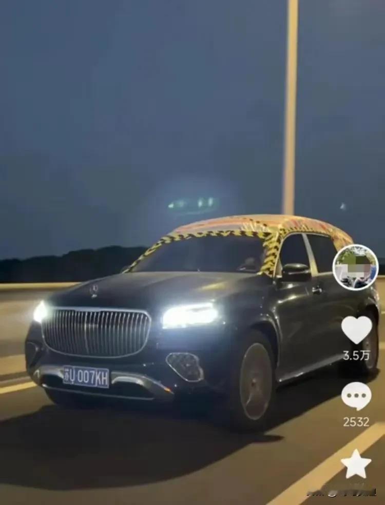 迈巴赫是时候给问界M9让路了，一个简单的车主诉求都满足不了，车顶漏水车主还不能维