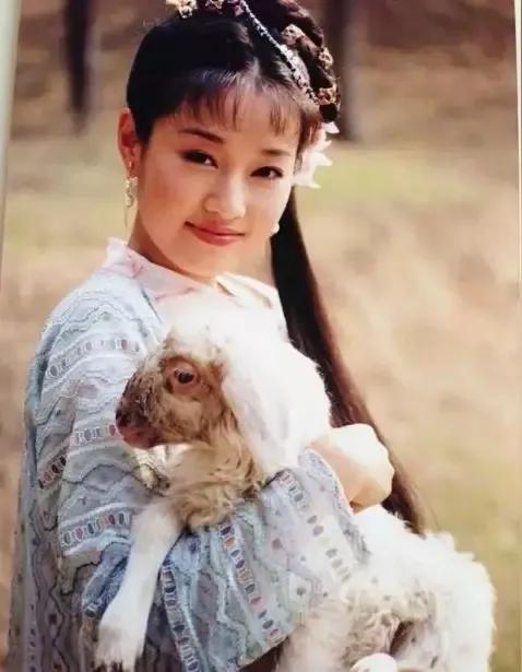 这女人，不简单。
马伊琍总是接到好角色，大爆的剧，因为她还在往上爬，没有停止过。