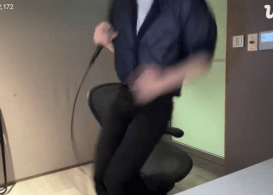 摔倒的素材过于好用了 ​​​