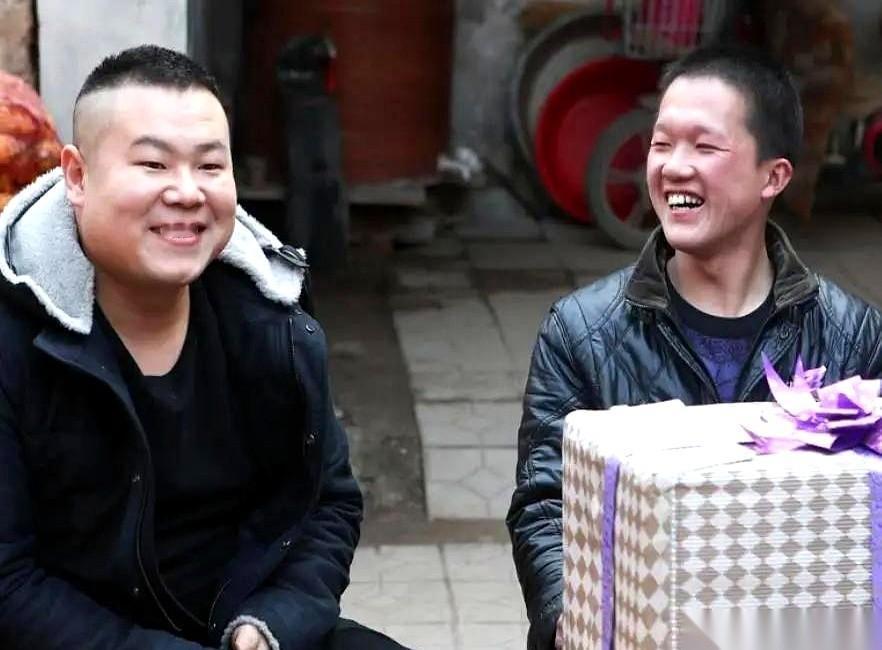 岳云鹏一个电话，直接挂了多年的老同学。
对面张嘴就要五万，理由戳心窝子：「我妈住