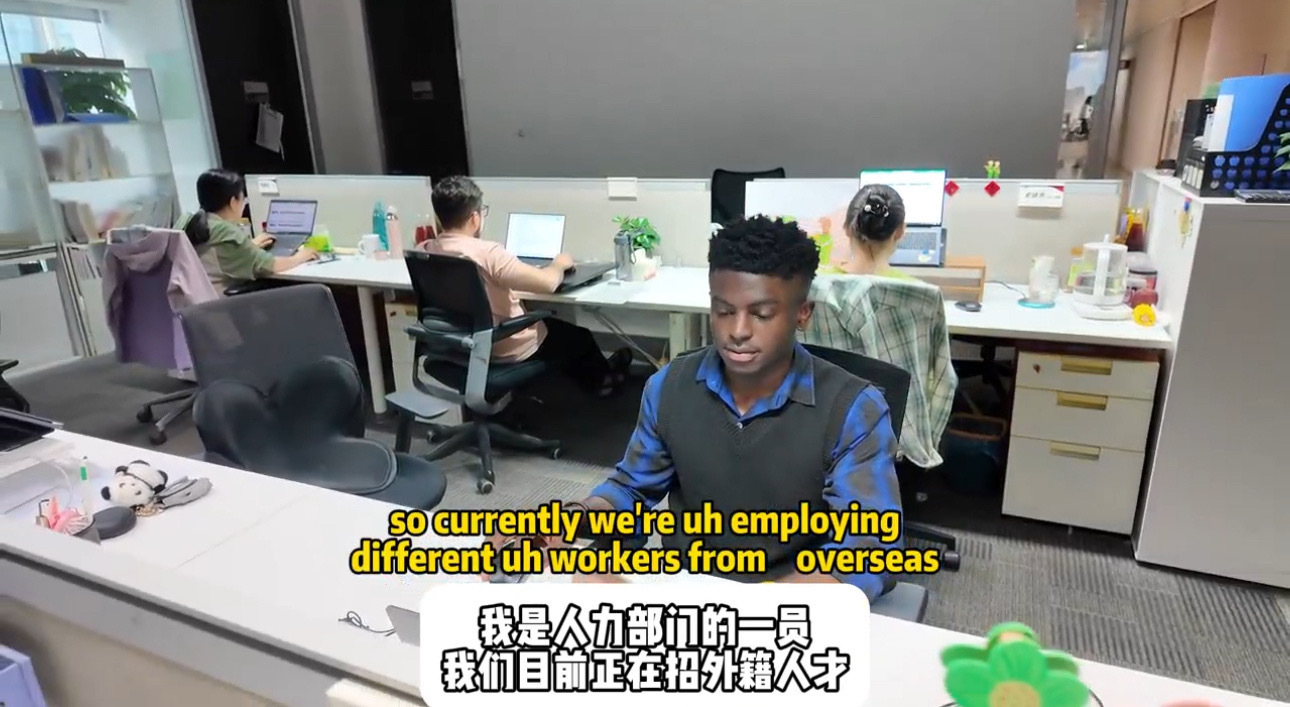 在一家公司呆五年的真实感受属实羡慕安踏的员工福利！工龄达标即可领取定制专属金牌，