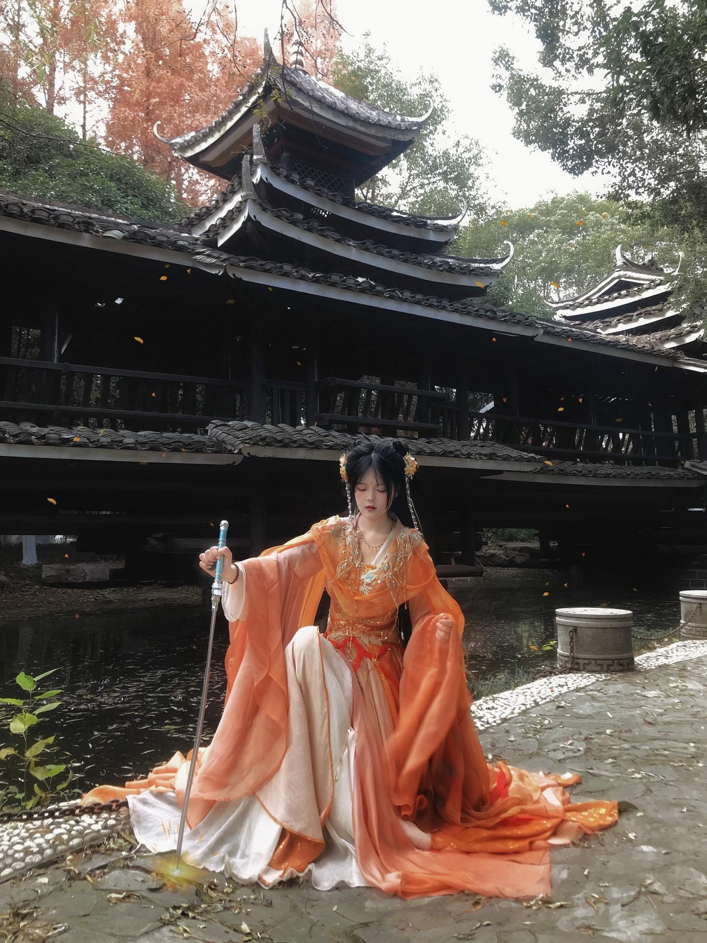 天下有道以道殉身 天下无道 以身殉道…
