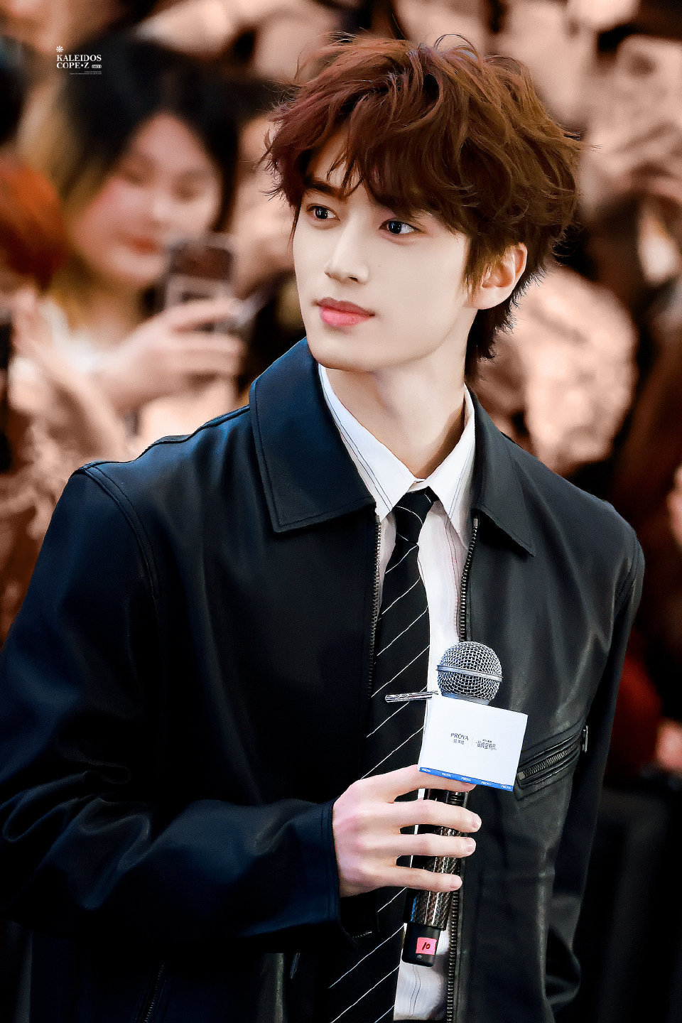 张康乐 zkl张康乐十万狂花入梦来 你是乱花欲渐中唯一用青睐燃烧的星火燎原