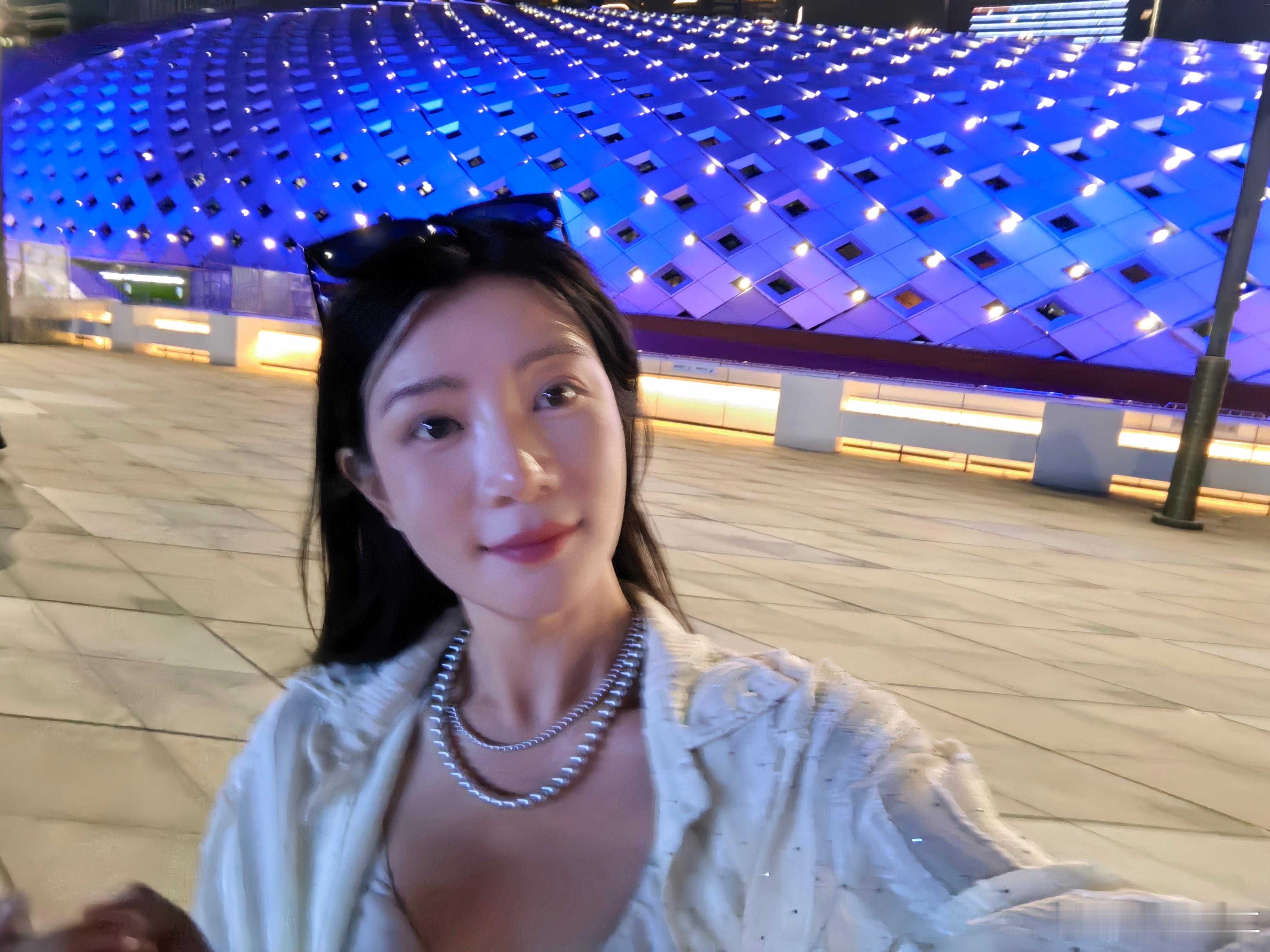 抽空回杭州看了一场小齐哥的演唱会现在又开我的问界M8 回上海啦一天内杭州到上海往