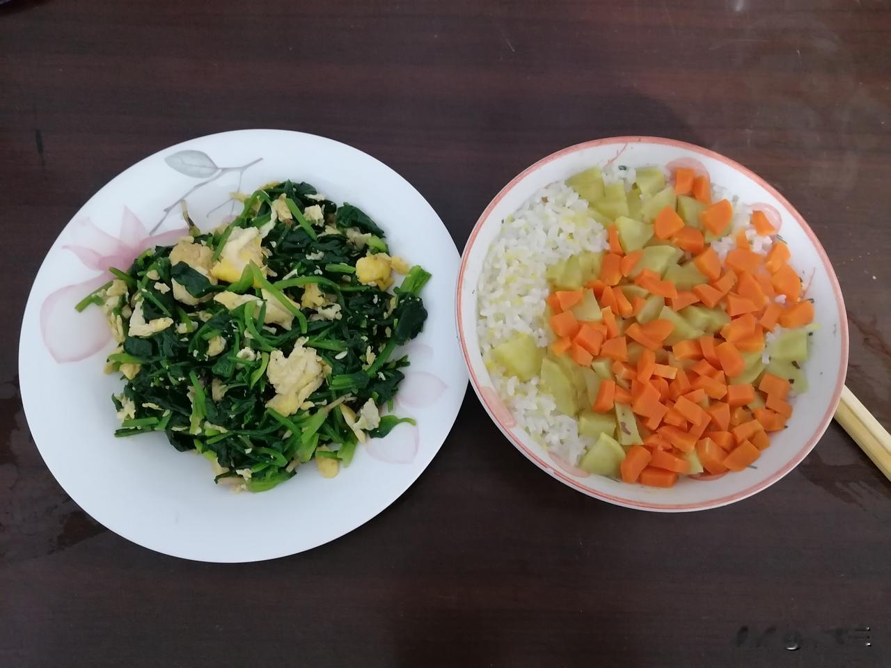 说说我给纸媒投稿那些事，再说说我做自媒体五年半，发生的变化。

昨天，跟我儿子聊