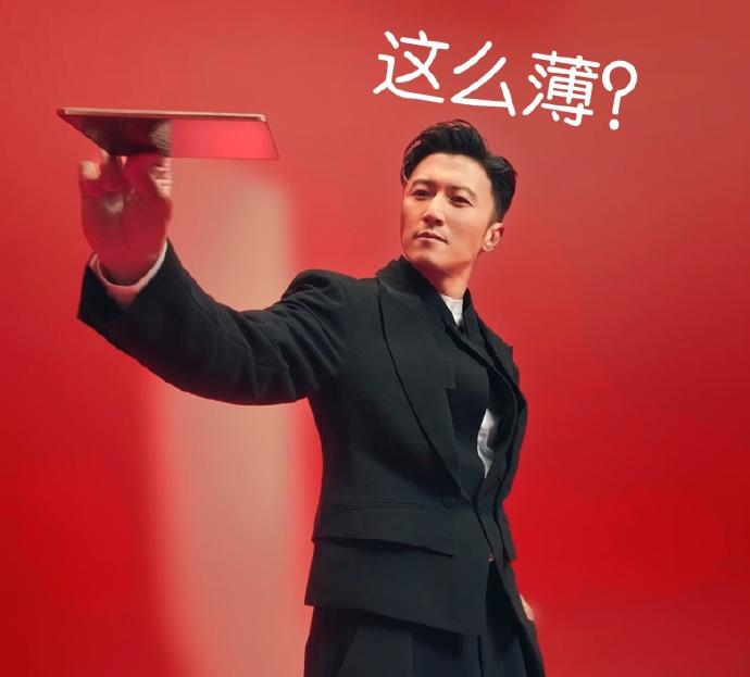 把折叠屏铰链做到汽车A柱强度的两倍，这厂家是想干嘛？是要拿手机去拆迁吗哈哈！开玩