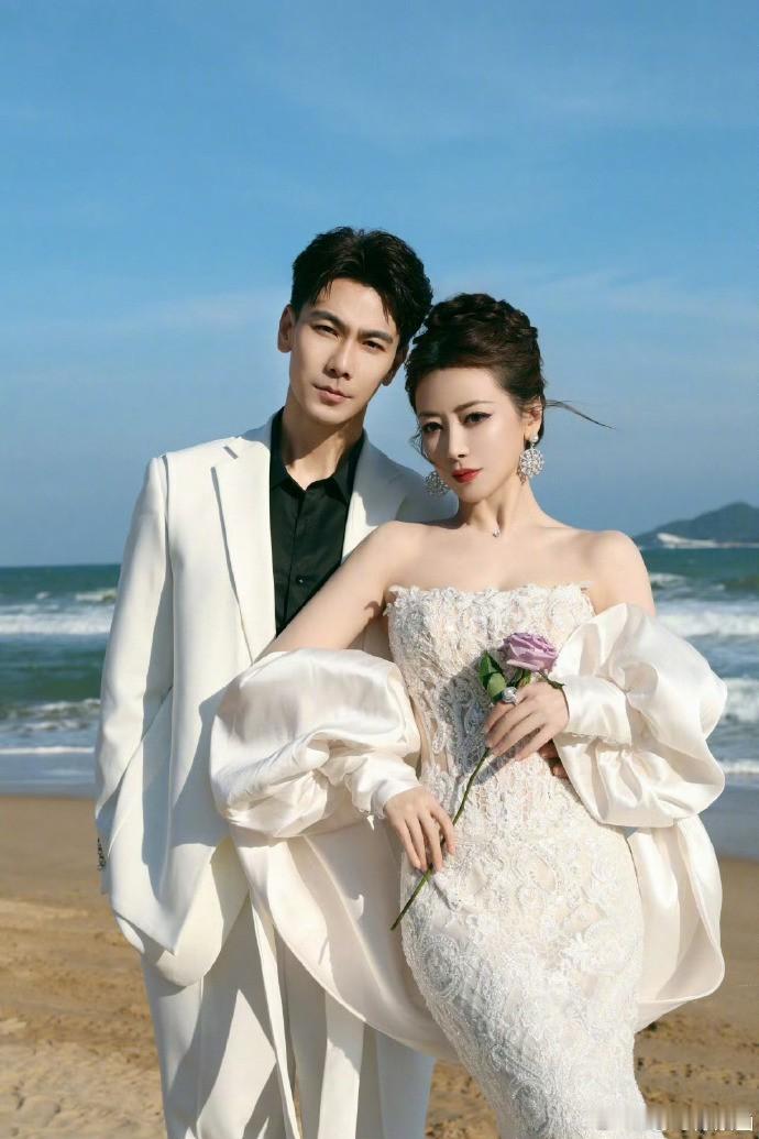 陈紫函戴向宇cos敖闰敖光，庆祝哪吒2已破110亿！真是俊男靓女啊，这样的cos