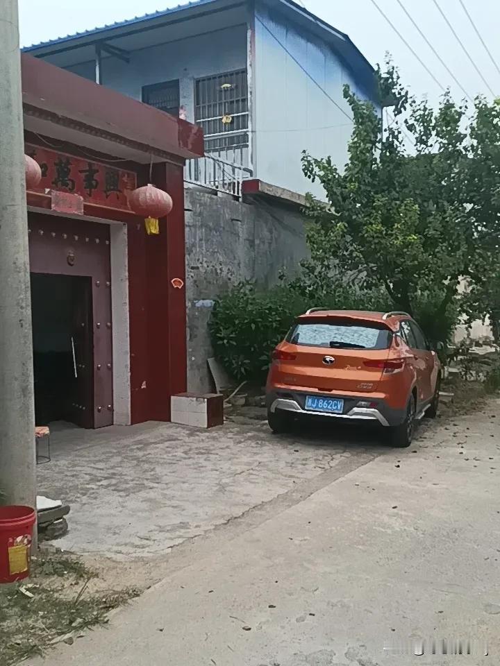 单干有多少人是靠种地发财的? 单干之后真没多少人是靠纯种地发家的。
守着自家那几