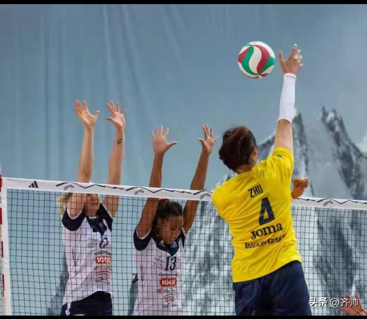 这届中国女排国家集训队没有朱婷，也许朱婷从此告别国家队这个舞台。
巴黎奥运周期，