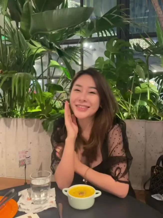 喜欢好女人是吧 那我只好本色出演了