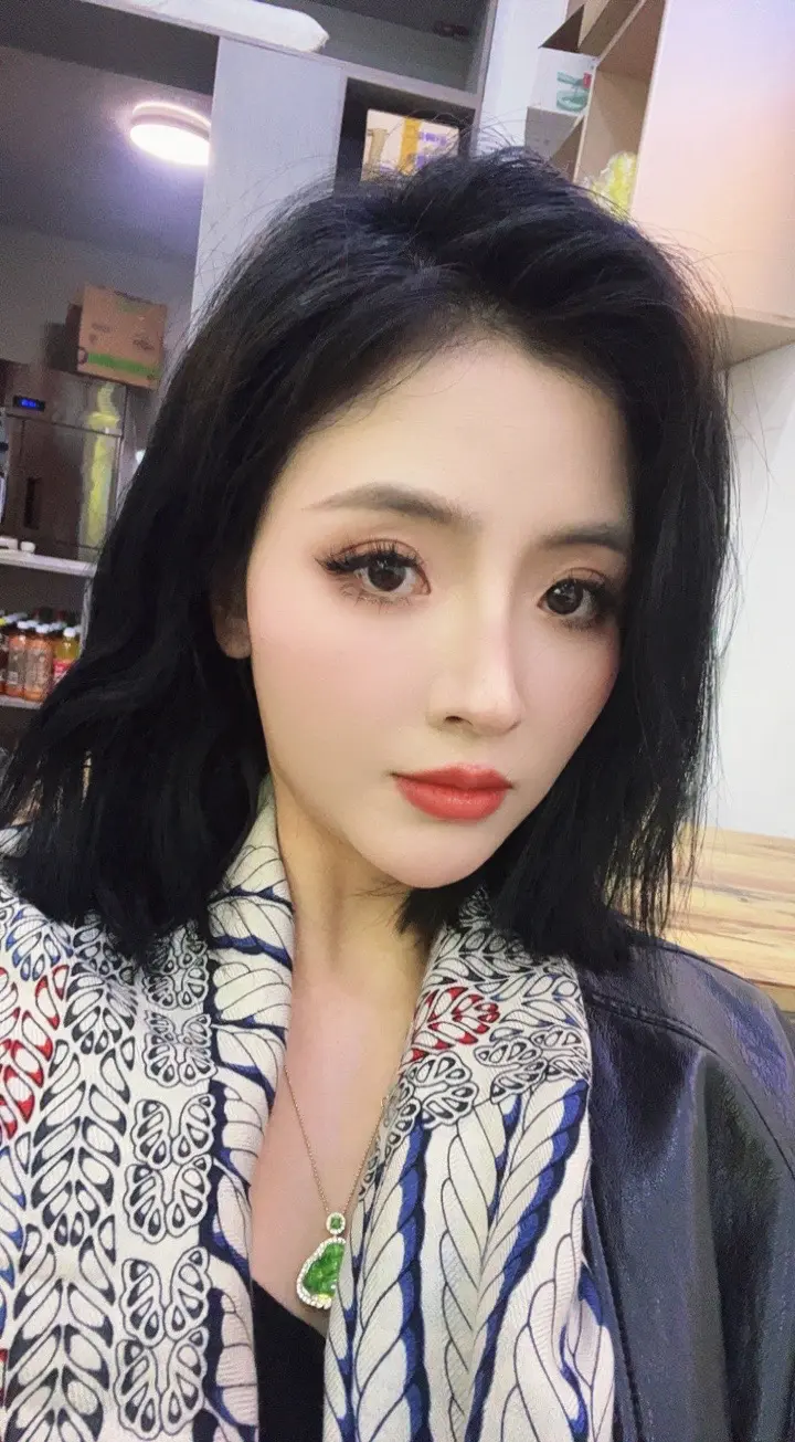 头发染黑 老了几岁