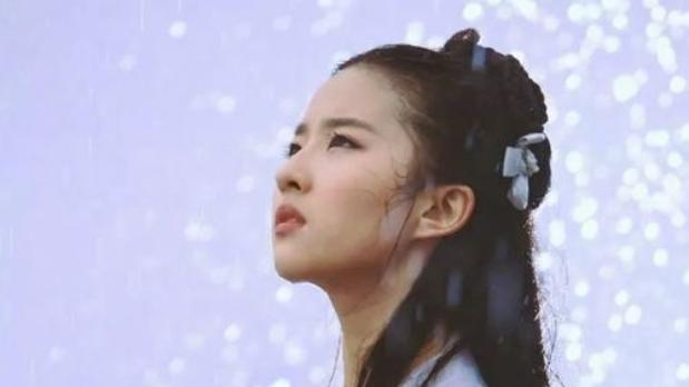 你知道吗？刘亦菲或将客串《穿普拉达的女王2》的消息冲上热搜。3月23日电影官宣4