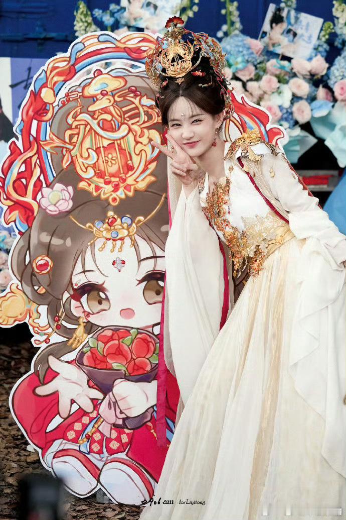 李一桐给粉丝送老婆梅李一桐古乐风华录杀青逆应援李一桐这波操作太圈粉了，新剧杀青还
