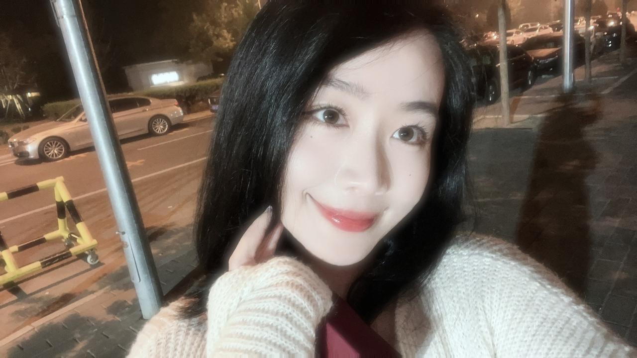 这么冷的天，别离我那么远🍁