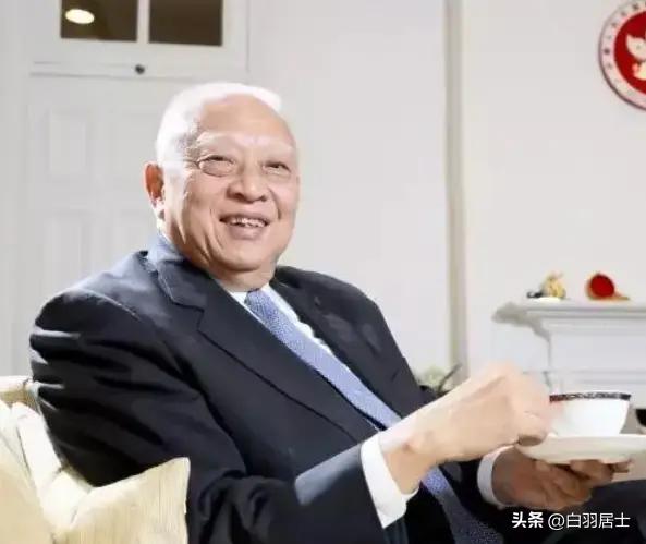 香港首任特首董建华辞世，享年89岁
      据香港《文汇报》权威消息，全国政