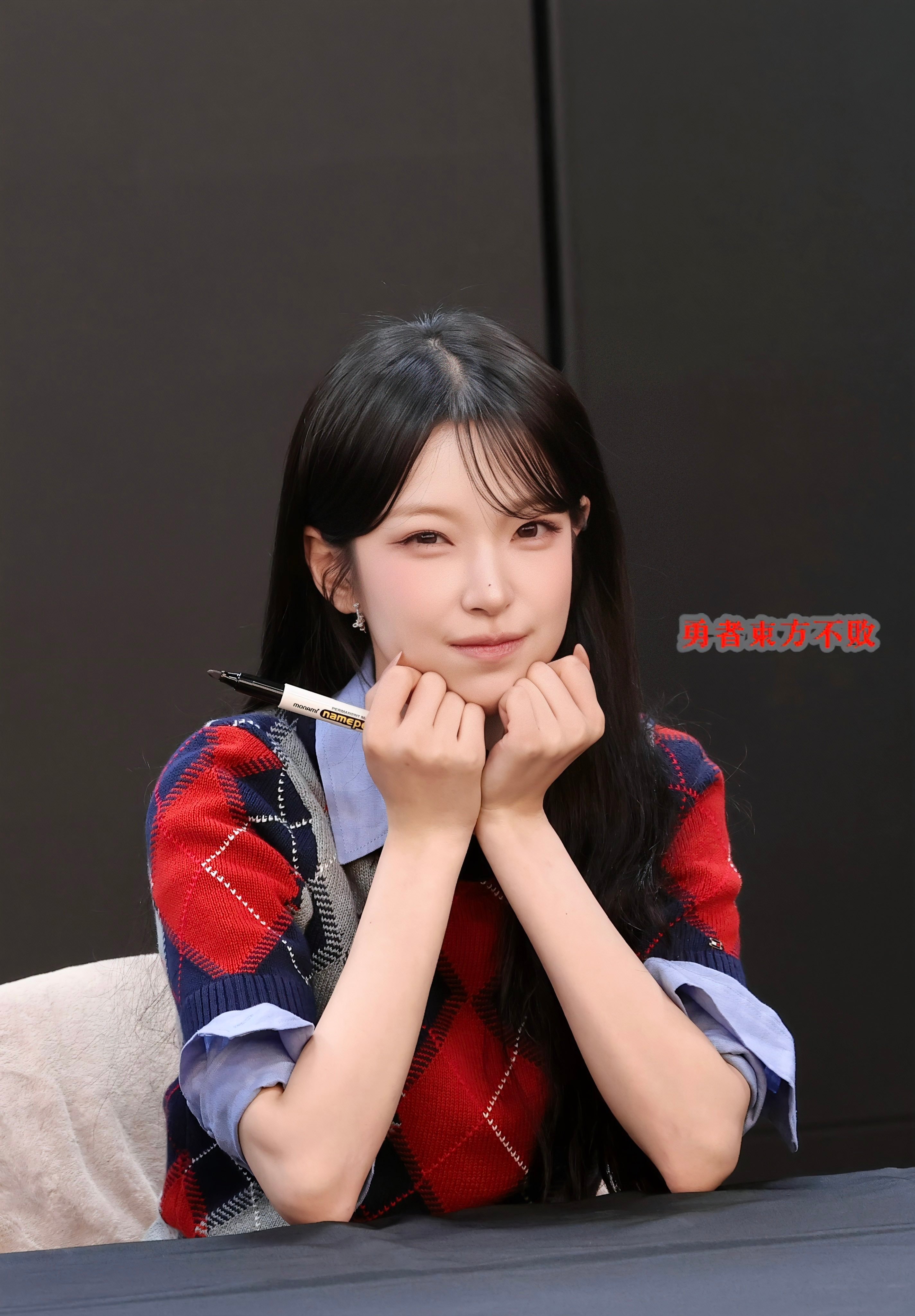白知宪[超话]  🐳蜜罐甜心白知宪 261004 1ST签售 饭拍高清cr: 