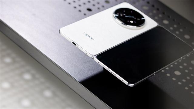 轻薄全能无短板 买折叠屏还是选OPPO Find N5