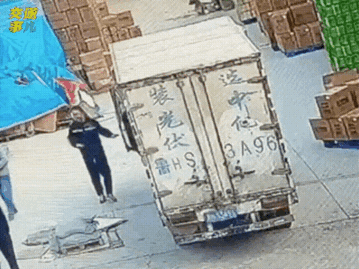 一个大意马虎，一个没有安全意识，酿成了此惨剧！